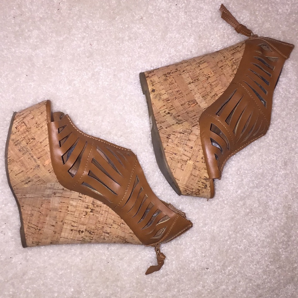 ‼️SOLD‼️JustFab Heels
